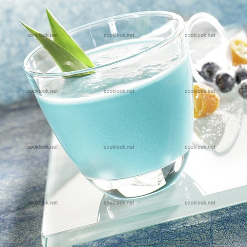 Cocktail bleu exotique