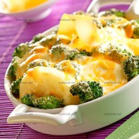photo recette Pommes de terre et brocolis gratinés à la mimolette