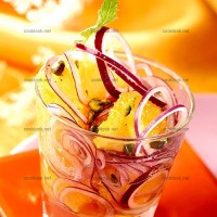 photo recette Salade d'oranges aux oignons rouges et aux pistaches